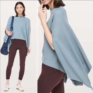Lululemon forward flow poncho